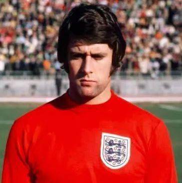 
读品：球迷进场丨头球丨多特蒙德|ky集团首页(图4)